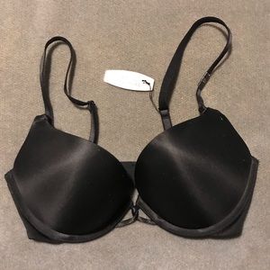 Victoria's Secret Intimates & Sleepwear - Victoria’s Secret Plunge Bra 32C Victoria's Secret Intimates & Sleepwear - Victoria’s Secret Plunge Bra 32C